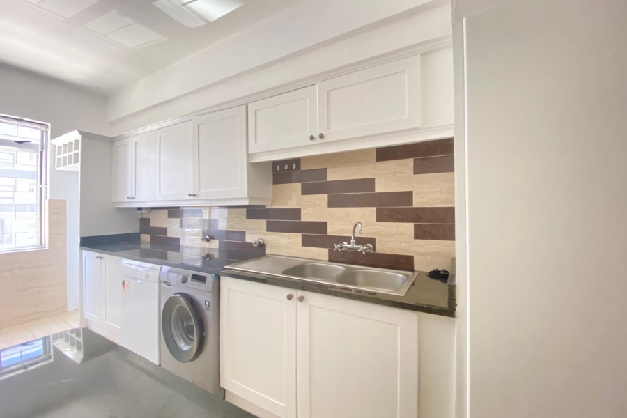 2 Bedroom Property for Sale in Three Anchor Bay Western Cape